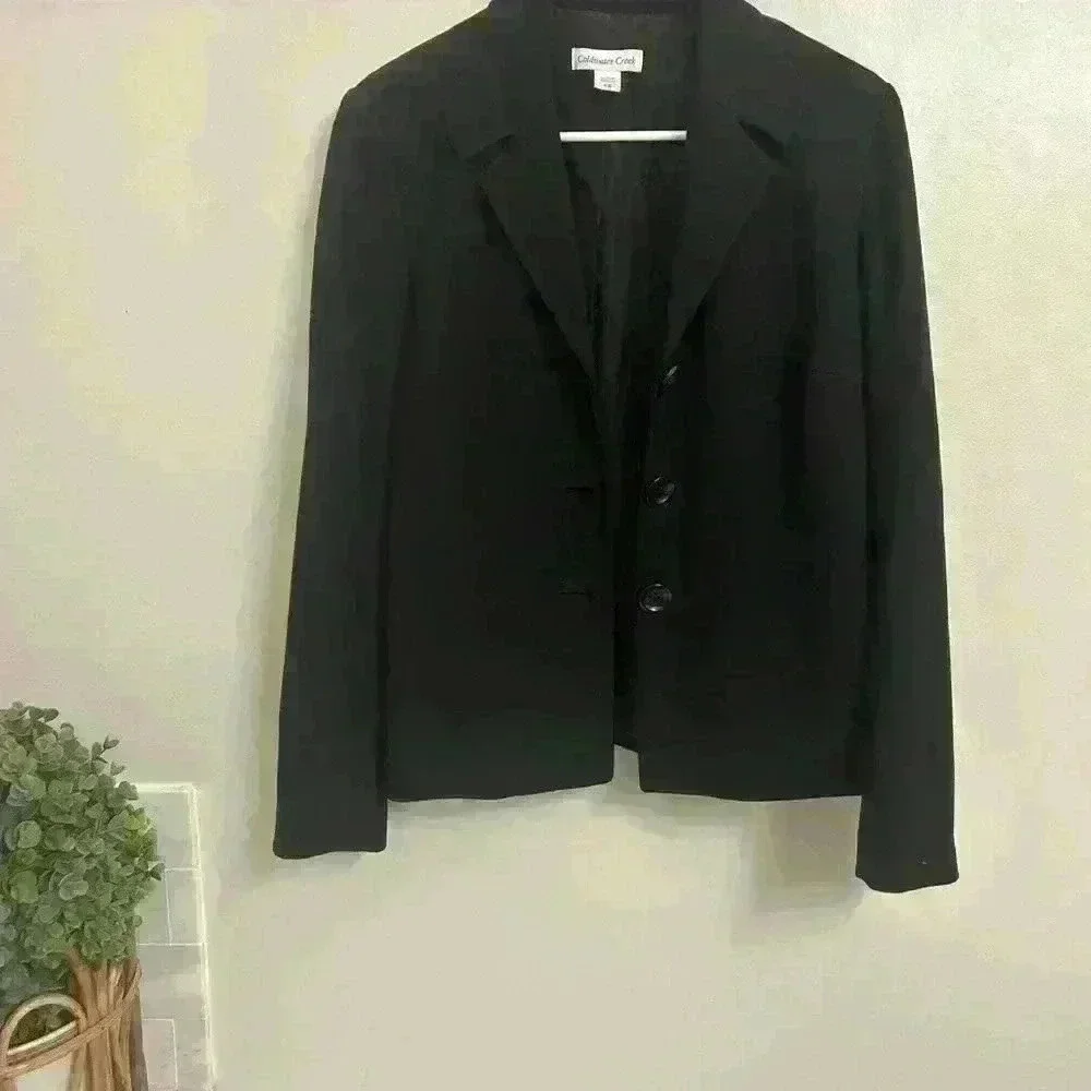 Coldwater Creek woman's 4-6 black blazer